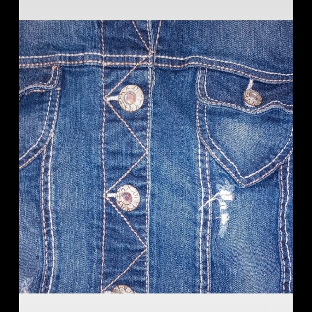 Amethyst Cropped Distressed Denim Jacket Size Medium Measurements Approx: Should - Picture 4 of 7